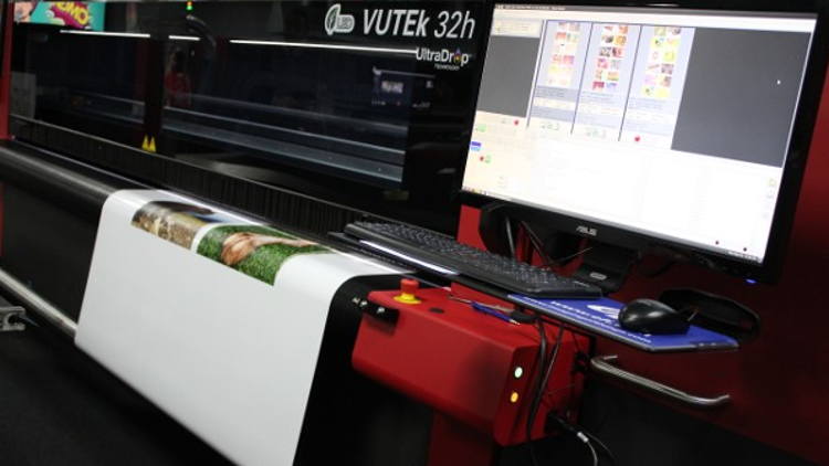 Product premieres at Printing United 2019 include the VUTEk 32h hybrid inkjet printer, innovative Fiery FS400 Pro print server technology and cloud-based print and color management solutions.