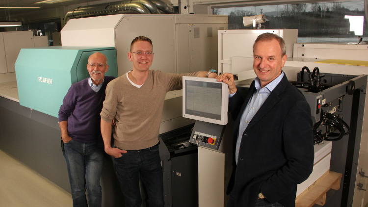 Peter Estermann and Michael Wachter first encountered Fujifilm’s powerful, second generation B2 inkjet press in the spring of 2017.