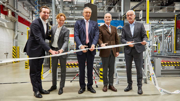 Siegwerk opens Europe’s largest fully automated production facility for printing inks.