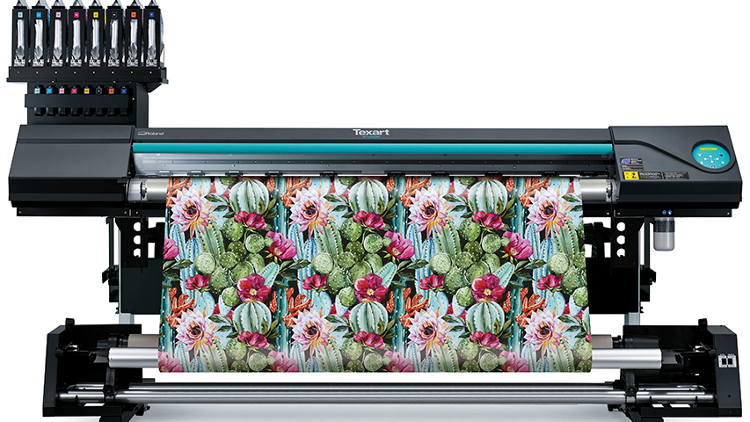 Roland DG launches ground-breaking Texart RT-640M multi-function dye-sublimation printer.