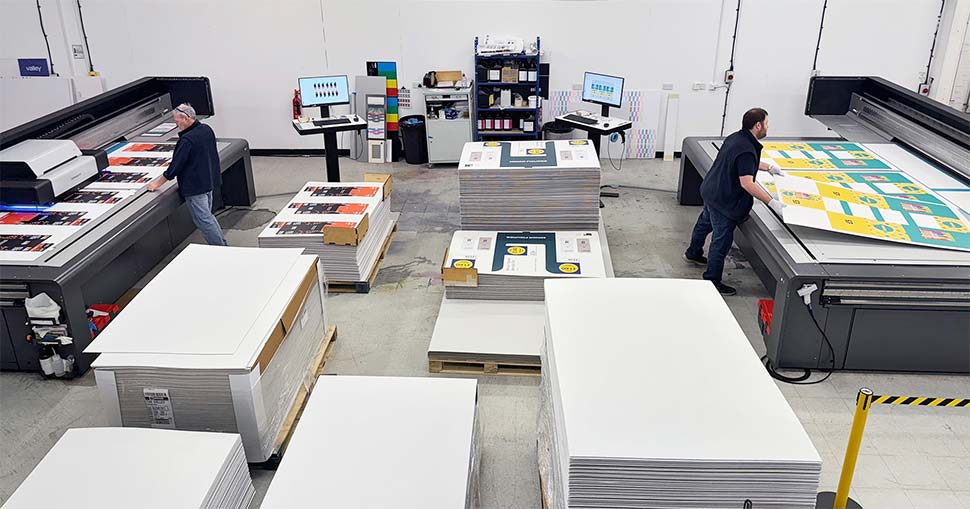 The Valley Group installs two swissQprint Kudu flatbed printers.