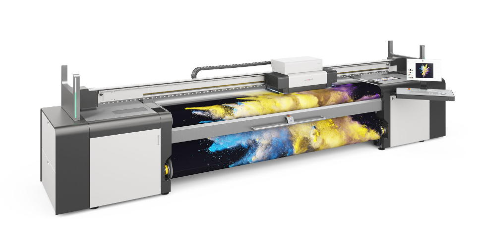 A convincing choice that combines high productivity with exceptional print quality: Karibu S, the new speed model in the swissQprint roll to roll printer family.